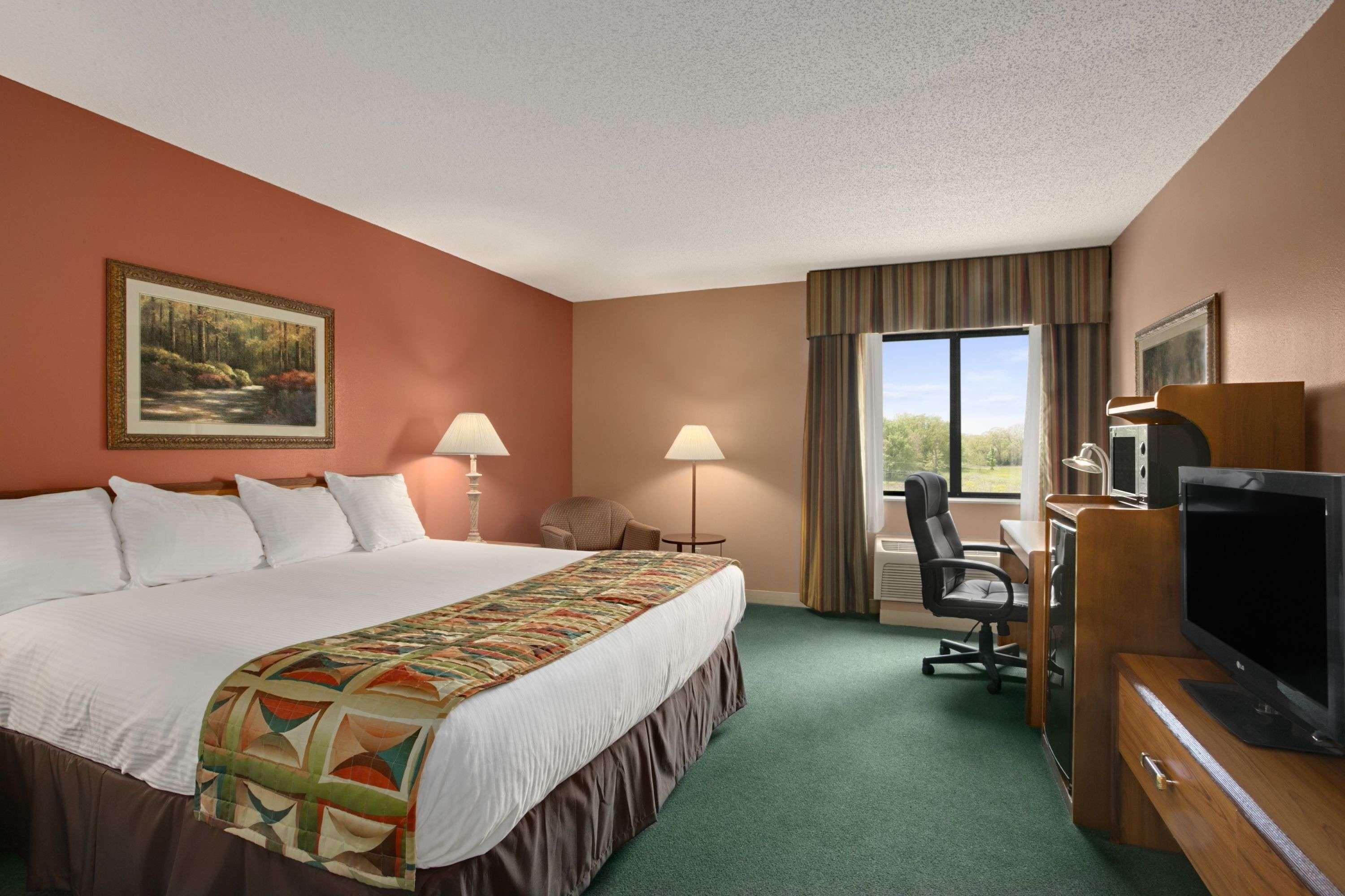 Baymont By Wyndham Sullivan Esterno foto