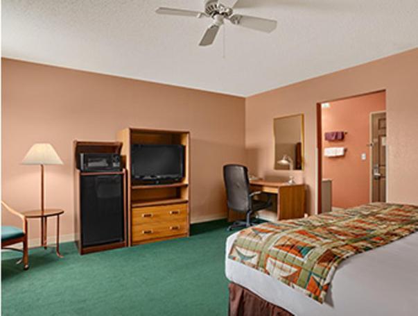 Baymont By Wyndham Sullivan Esterno foto